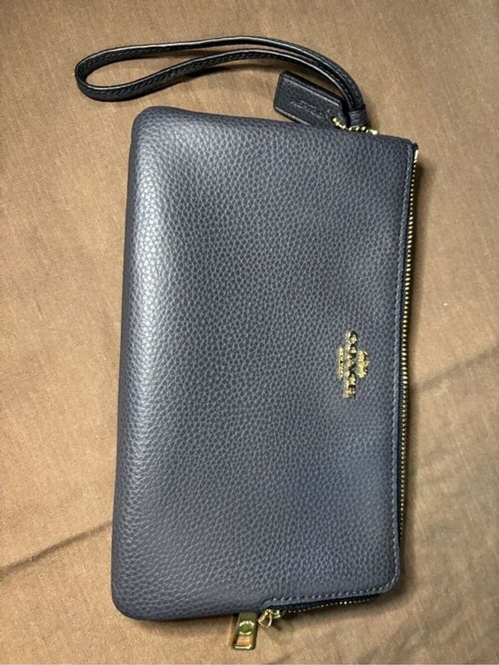 Coach Navy Pebbled Leather Wristlet‎ with Gold Hardware